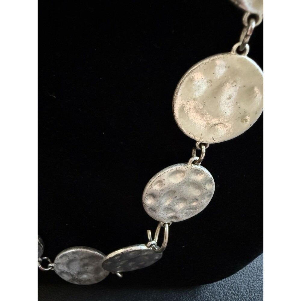 CHICO'S Vtg 90s Flat Hammered Metal Disc Necklace Silvertone  36" **NEEDS REPAIR - Picture 3 of 7